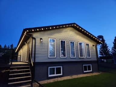 75 ft permanent lighting kit installed on a home